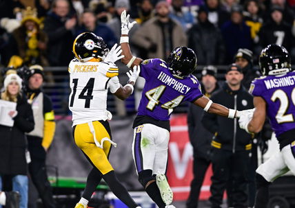 Ravens All-Pro CB Sensed Problems in Steelers’ Locker Room