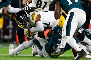 Najee Harris Shocked Russell Wilson Was Credited with Fumble vs. Eagles: ‘That’s Crazy’