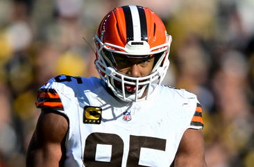 Myles Garrett Puts Steelers Fans on Notice for ‘Cleveland Sucks’ Chant: ‘We’ll See Them Again’