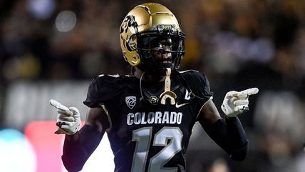 Fan’s Heartwarming Flight Experience with Travis Hunter Shows How Humble He Is