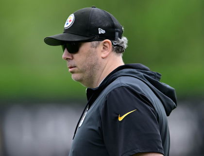 Oddsmakers Not Buying Steelers OC Arthur Smith as Head Coach Candidate