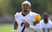 Steelers Preparing to Start Justin Fields vs. Chargers; Russell Wilson Not Ready Yet