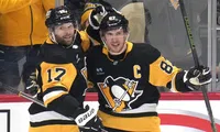 Sidney Crosby Gets 1600th Point!