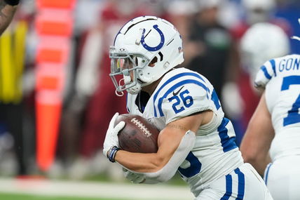 Steelers Sign Speedy Former Colts Running Back