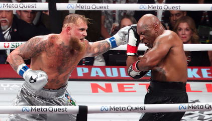 Netflix Angers Sports Fans, Jokes About Their Buffering Issues During Paul-Tyson Fight