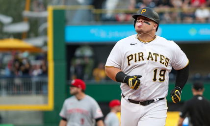 Pirates Hire Daniel Vogelbach for Hitting Role