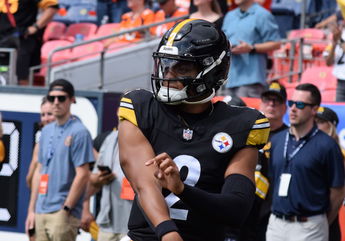 Ex-NFL Offensive Lineman Thinks Justin Fields Gives Steelers Best Chance to Beat Ravens