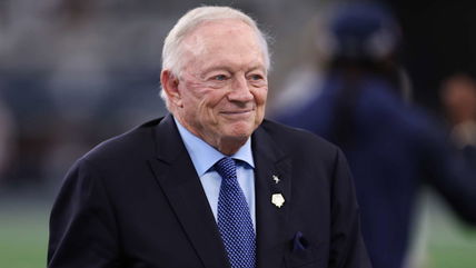 Jerry Jones’ bizarre eating habits shocks fans amid Cowboys’ struggles