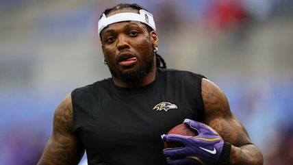 Ravens star RB Derrick Henry labels the divisional game against Bills as a “heavyweight fight”