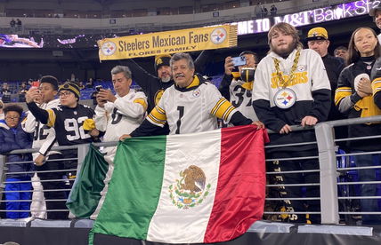 Steelers-Themed KFC Opens in Mexico