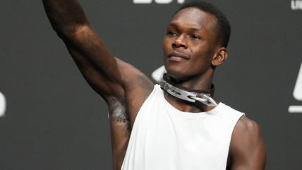 Israel Adesanya’s coach asks fans to brace themselves for ‘vintage’ performance at UFC Saudi Arabia