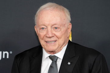 Dallas Cowboys owner Jerry Jones shockingly allows four-time Pro Bowl defensive stalwart to walk for nothing