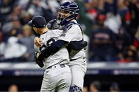 Yankees’ ‘unicorn’ pitcher begs for superstar outfielder to stay in Bronx