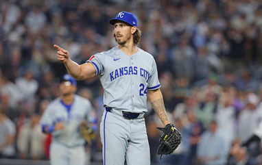 Los Angeles Dodgers and Chicago White Sox linked to former All-Star pitcher plotting to become next two-way MLB player