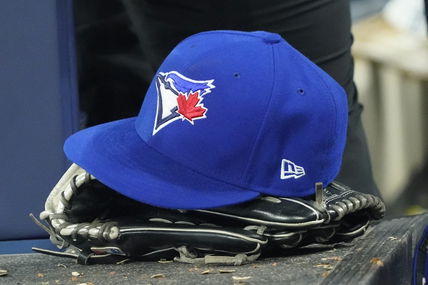 Toronto Blue Jays meet with baseball’s top remaining free agent