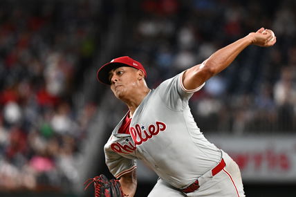 Phillies avoid arbitration with pair of standout pitchers