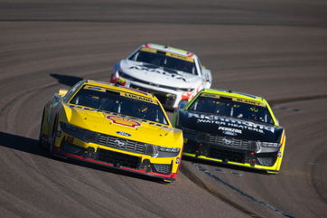 NASCAR officials to at least discuss playoff format changes during off-season