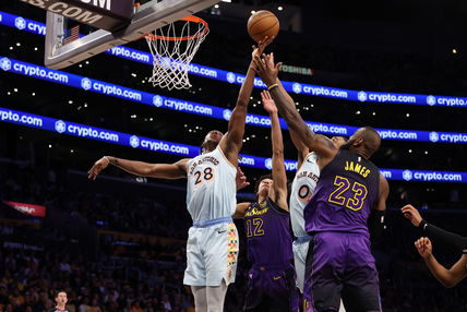 Lakers honor the city of Los Angeles in return to the hardwood