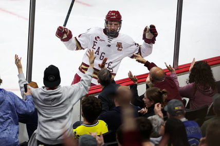 Rangers prospect Gabe Perreault leads United States into gold medal game at 2025 World Juniors