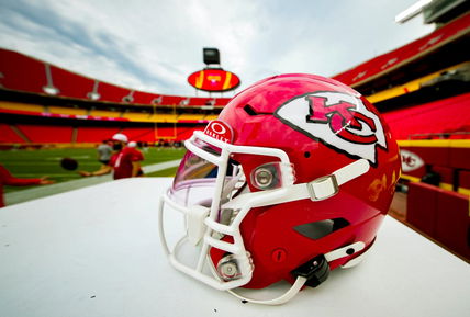 NFL insider predicts if the Kansas City Chiefs will sign Pro Bowl starter to contract extension