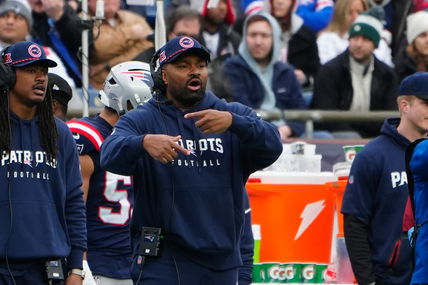 New England Patriots fire Jerod Mayo, immediate frontrunner emerges