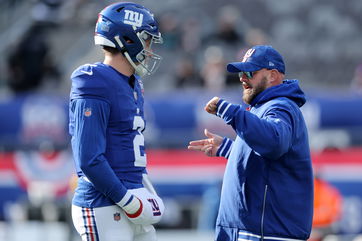 Giants quarterback denies claim that head coach has lost the locker room