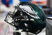 Philadelphia Eagles great to reportedly become next head college football coach at Delaware State