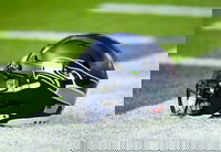 NFL insiders hint at potential Geno Smith trade, top Seattle Seahawks starting QB replacement