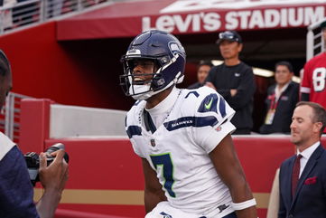 How good is Geno Smith? … And this week’s pick