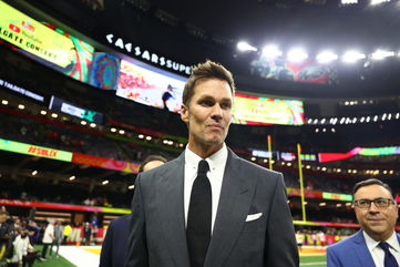 Tom Brady Is Still Struggling To Adjust To Broadcasting As Fans Roast His ‘Awkward’ Commentary