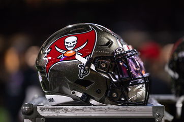 Tampa Bay Buccaneers add 2x Pro Bowl talent ahead of playoff run