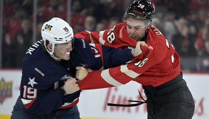 Canadian Hockey Fans Boo National Anthem, Then Find Out What Happens When You Insult America