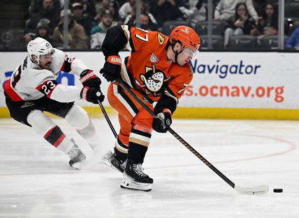 Former Rangers forward off trade market after signing 3-year contract extension with Ducks