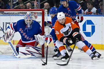 Rangers continue to roll, extend point streak to 10 games with 6-1 win against Flyers