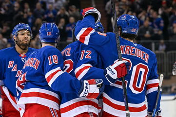 7 Weekly Thoughts: Should the Rangers buy? Sell? Both?