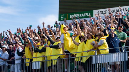 PGA Tour Golfer Starts Huge Skol Chant at WM Phoenix Open