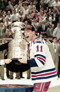 Rangers legend Mark Messier believes current core ‘is fractured’ in scathing public take