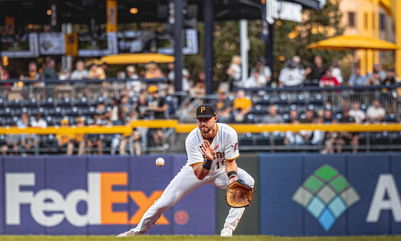 Pirates’ Jared Triolo Wins Gold Glove Award