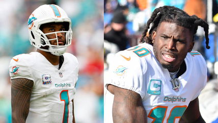 (Video) Tyreek Hill Loses His Mind on Tua Tagovailoa’s Overthrown Pass in Loss to Patriots