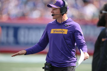 Vikings HC Admits He Forgot 1 Game Ball