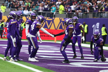 Vikings Enter Bye Week on Sweet Note