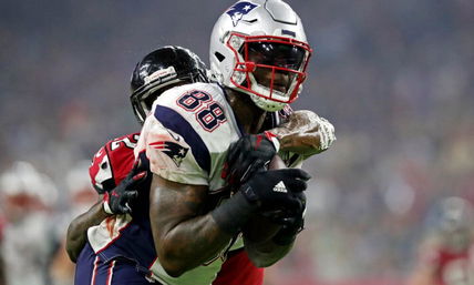 Martellus Bennett’s Super Bowl 51 ring sells at auction