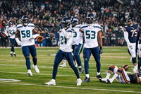 Seahawks win punt party in Chicago