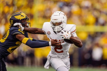 Steelers Land Blazing-Fast Texas WR in Latest Mock Draft