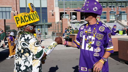 Questions Answered: Vikings-Packers Prediction, Vikings’ Top Surprise, Ambry Thomas