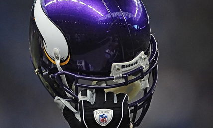 Ex-Vikings Coach to Retire