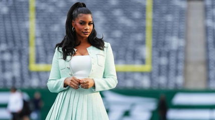 Taylor Rooks’ stunning outfit compilation makes fans go wild: “16/16 from the field”