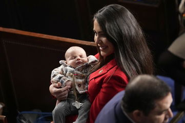 Bipartisan group of House lawmakers renew pushes for new parent proxy voting