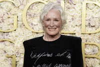 Hillbilly Elegy star Glenn Close takes swipes at Vance