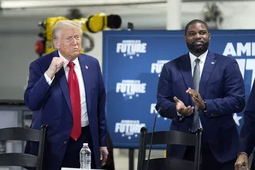 Byron Donalds, on cusp of Florida governor run, commands crowd at CPAC